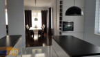Dom na sprzedaż, powierzchnia: 289 m2, pokoje: 6, cena: 1 390 000,00 PLN, Piaseczno, kontakt: PL +48 695 665 558