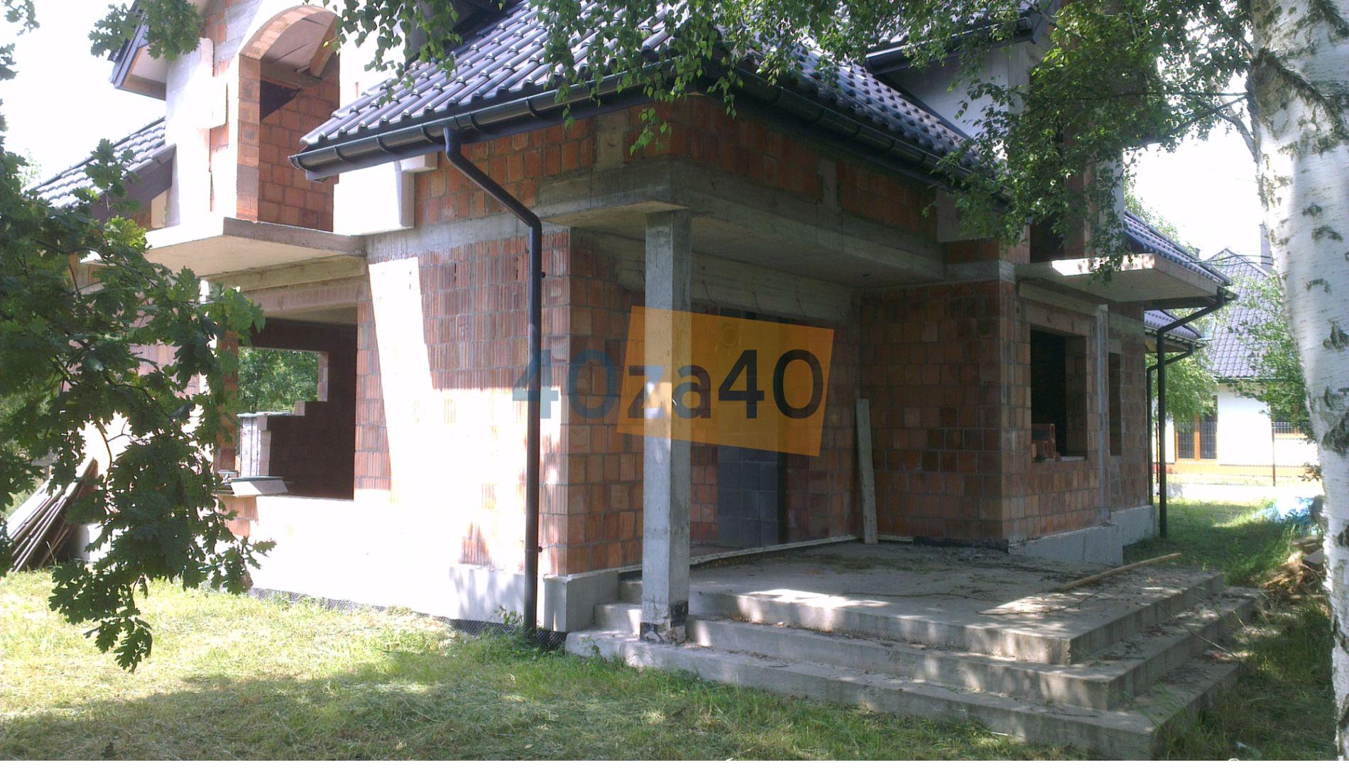 Dom na sprzedaż, powierzchnia: 266 m2, pokoje: 5, cena: 420 000,00 PLN, Dobrzyń, kontakt: PL +48 501 258 888